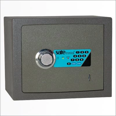 Взломостойкий сейф safetronics NTR-22MEs