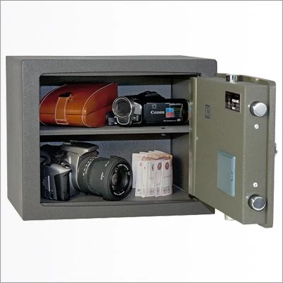 Взломостойкий сейф safetronics NTR-22ME