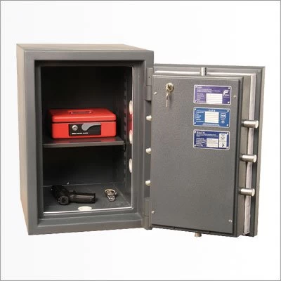 Огневзломостойкий сейф Defender Pro 119D EL